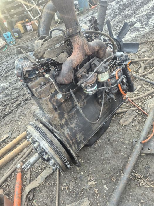 Vând motor tractor u 650