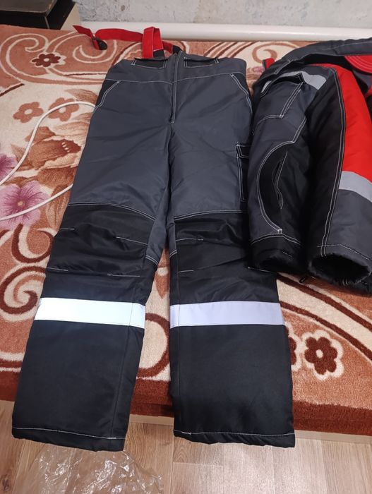 Продам комбинезон новый