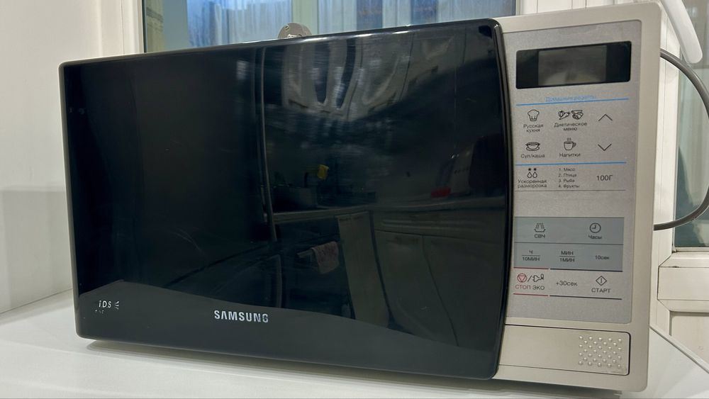 Продам микроволновку Samsung