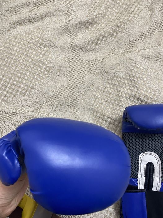 Перчатки боксерские