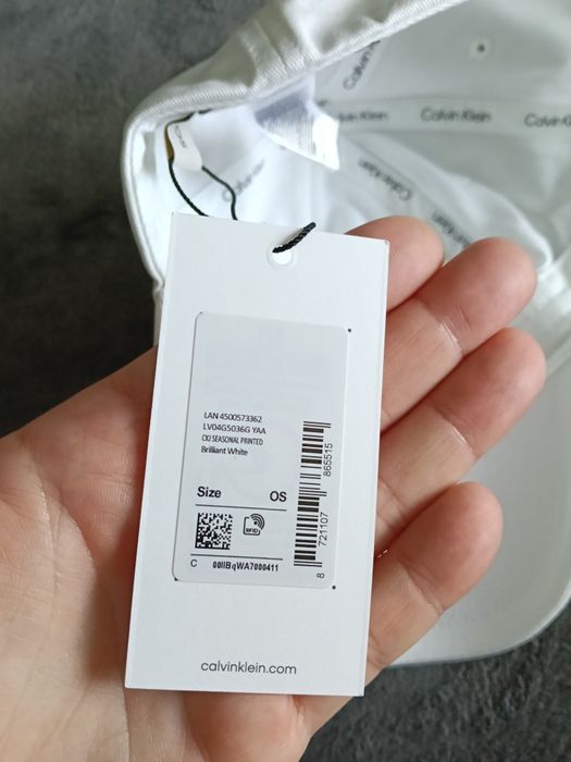 Calvin Klein Jeans seasonal printed șapcă unisex culoare alba cu logo mic mărime OS noua originala