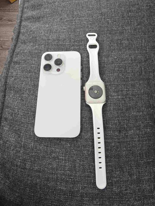 iPhone 15 pro и Apple Watch SE