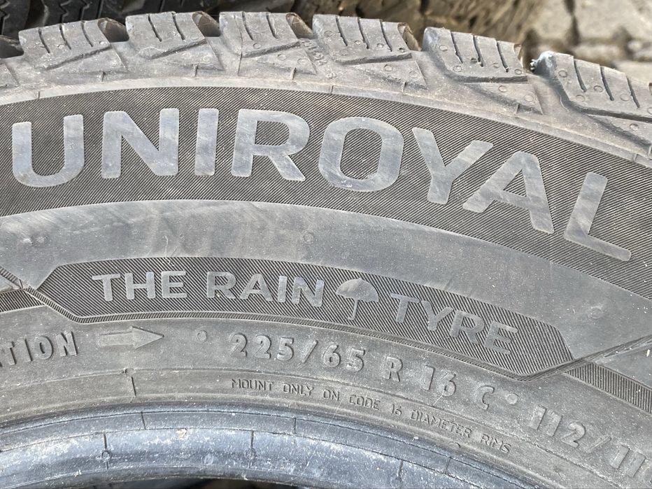 Зимни гуми 225/65/16C - Uniroyal SnowMax 3