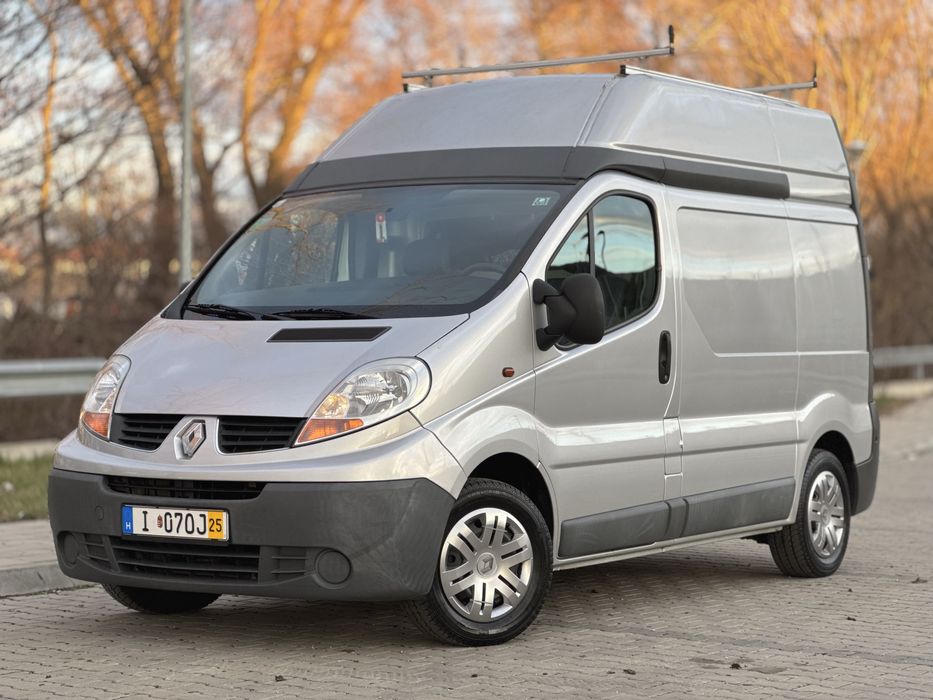 Renault Trafic 2.0dci 2007 - Suprainaltat cu Klima / Siroco