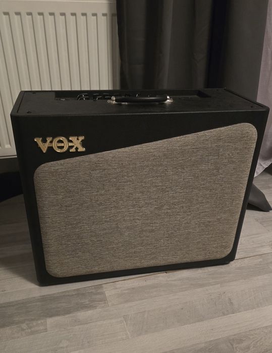 Усилвател за китара Vox AV60 + footswitch / кубе, комбо, футсуич