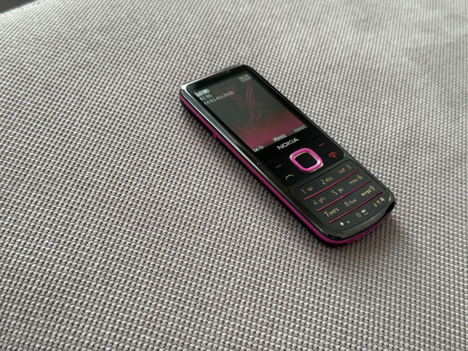 Уникат/Като Нова Nokia 6700 Classic Iluvial Pink - само на 16 часа разговори!