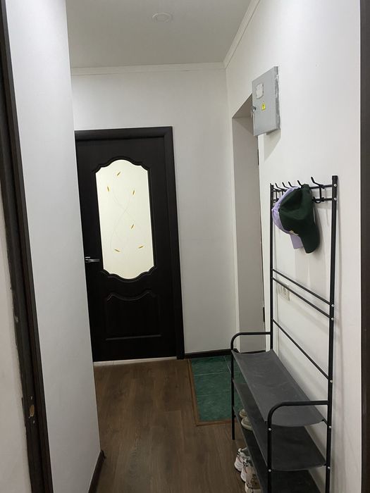 продается срочно 2 комнатный квартира