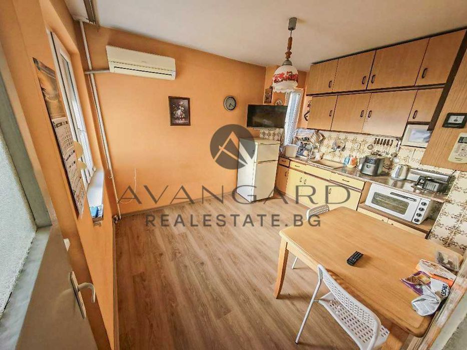 Продава се Многостаен апартамент в Пловдив, Център - 125 кв.м за 2244 €/кв.м - Снимка #2