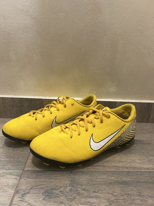 Бутонки Nike MERCURIAL VAPOR NEYMAR FG 38,5