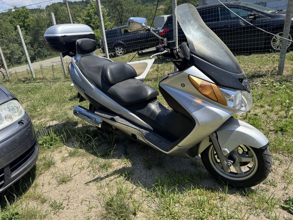 Suzuki burgman 400