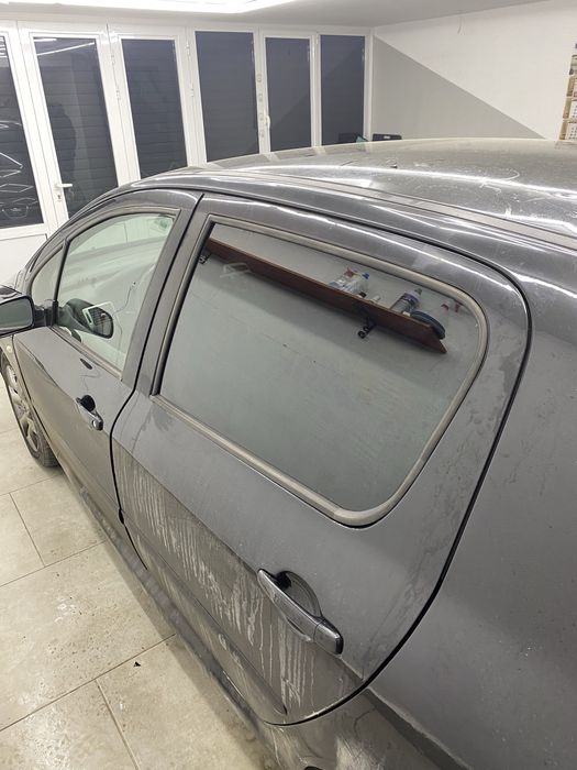 Затъмняване на прозорци на автомобили ЦЕНА САМО ЗА МАТЕРИАЛИ