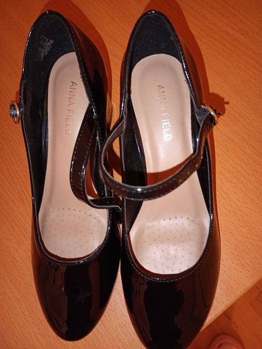 Обувки лачени ANNA FIELD Промоция!