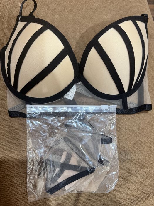 Нижнее белье комплекты