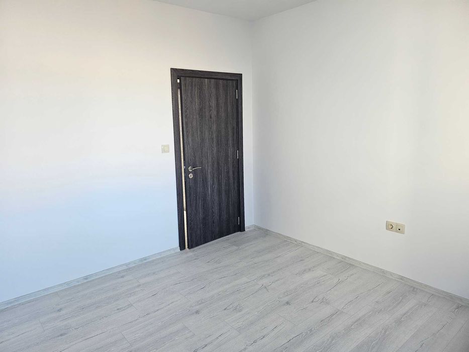 Продава се Тристаен апартамент в Варна, Младост 1 - 60 кв.м за 1189 €/кв.м - Снимка #4