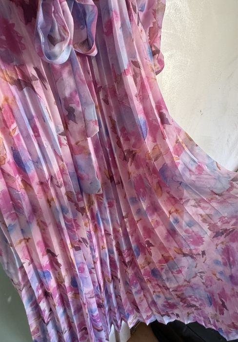 Лилава рокля шифон