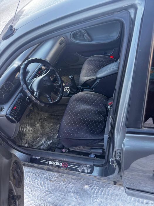 Продам машину  мазда 626