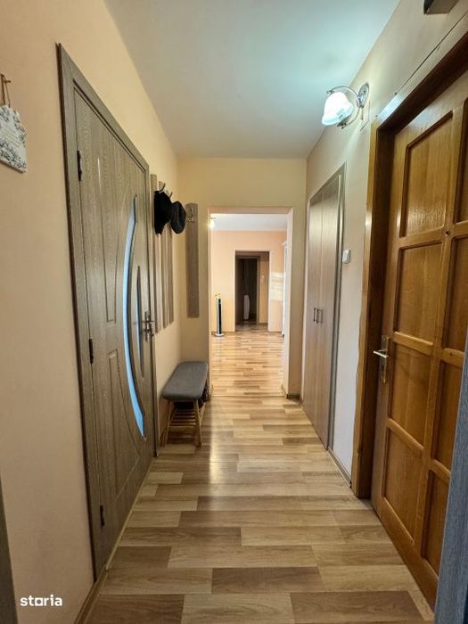 Apartament 3 camere, 54 mp utili, balcon 6 mp – zona Sasar