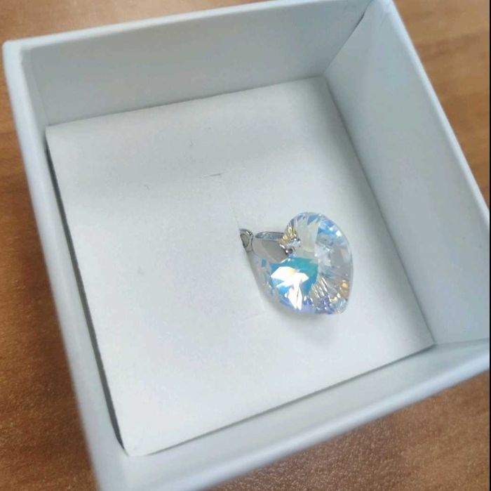 Кристално бижу сърце