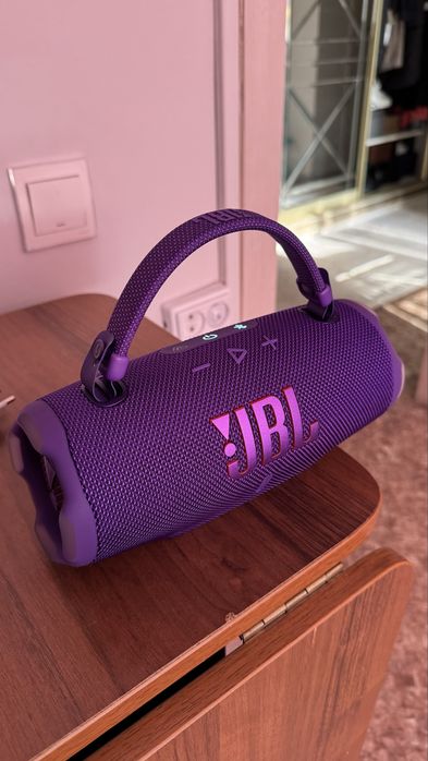 Продам JBL Charge 6