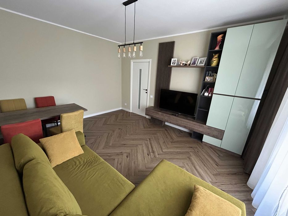 Proprietar - 3 camere, 2 bai, Exigent F5