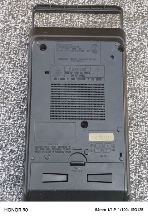 Vând casetofon Marca Panasonic Cu Casetă functionabil!