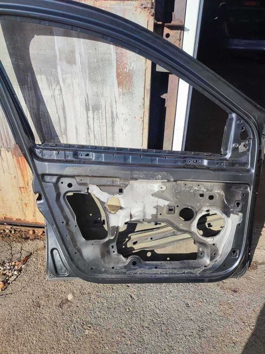 Части за Renault Clio 3 (5 врати)