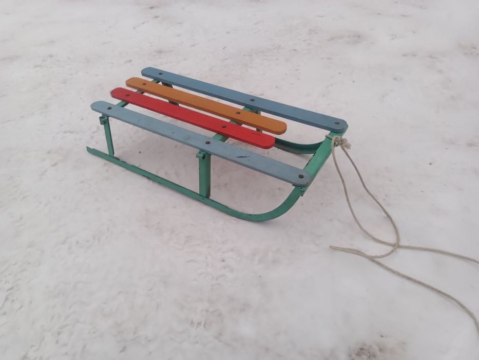 Продам санки детские