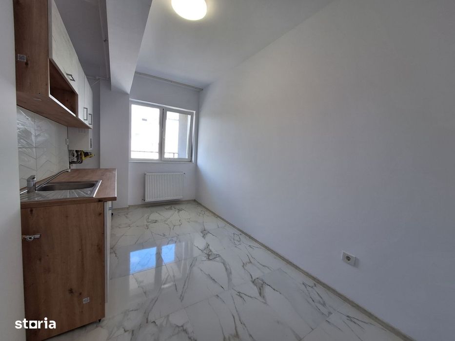 Apartament cu o camera decomandat, balcon, zona Terra