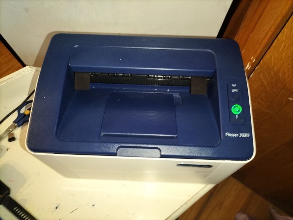 Imprimanta Xerox phaser 3020 
20pagini pe minut 
Ofer cartuș cost suplimentar 50roni(total fara cartus350)
Mai multe detalii in privat
