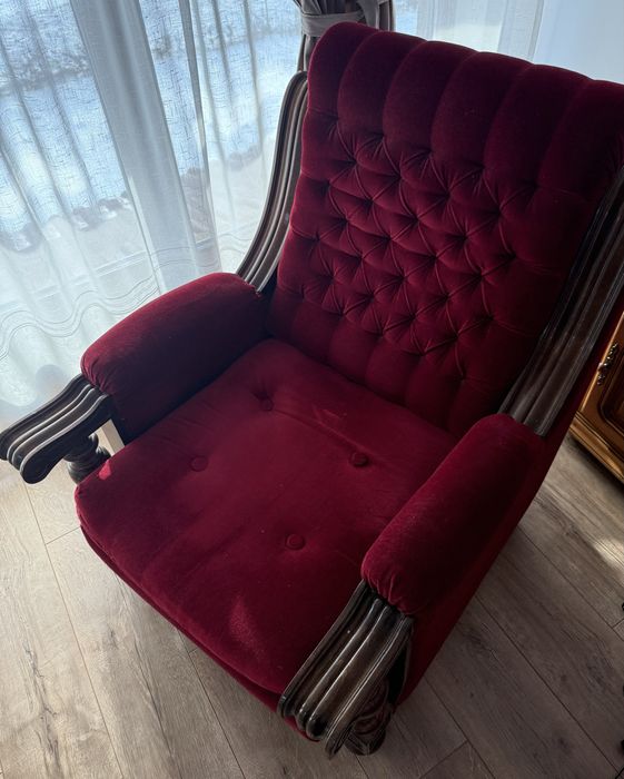 Canapea extensibilă + fotoliu din catifea vișinie, lemn masiv