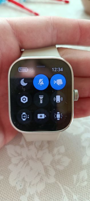 Продам часы Redmi watch 4 оригинал с коробкой и зарядкой
