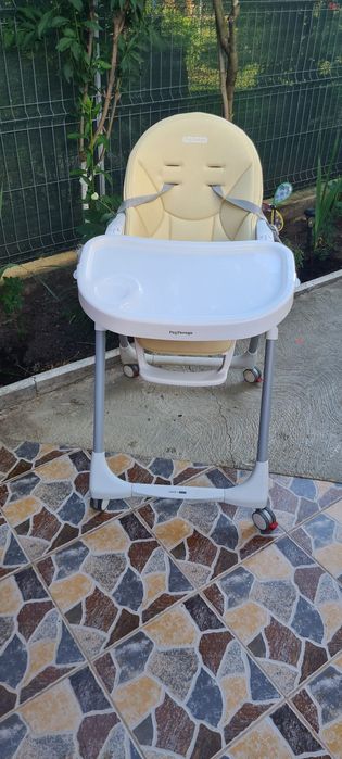 Vând scaun bebe pegperego