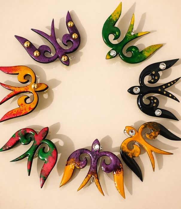 Этно брошь. Из эпоксидной смолы