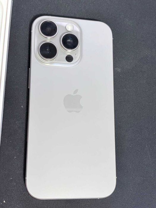 Продаю iPhone 16 Pro 128 GB (eSIM)