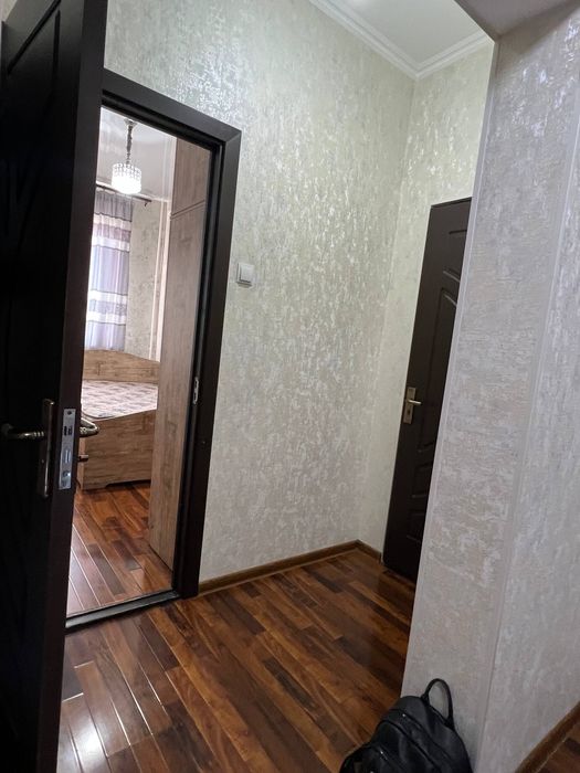 СДАЮ свою 3/8/9 квартиру, рядом с метро Ойбек.  1000$. На долгий срок.