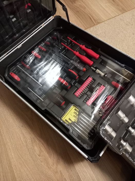 продаётся ремонтный набор