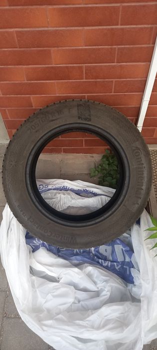 Зимни гуми Континентал  ДОТ 22г. 205/60/16