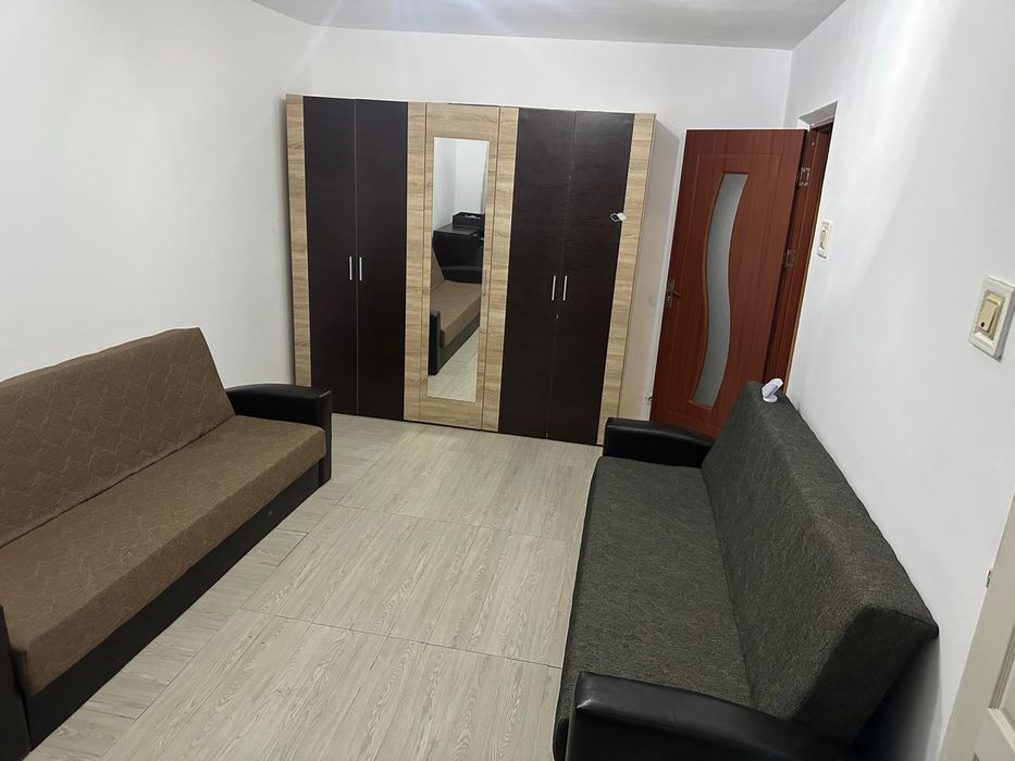 Inchirez garsoniera/apartament o camera