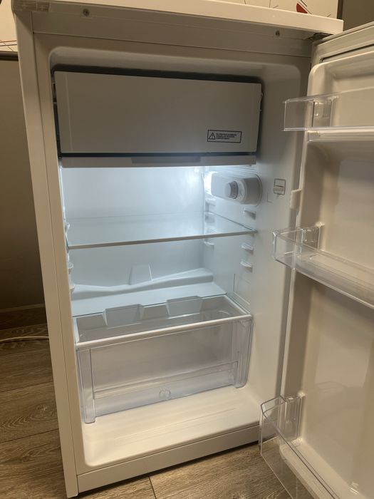 Vand frigider Arctic ATF9048+