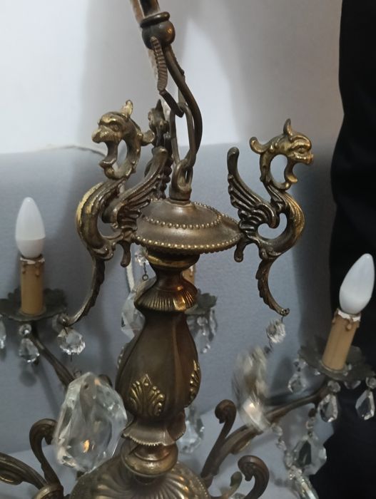 Candelabru vechi din alamă 8 brațe stil clasic vitange