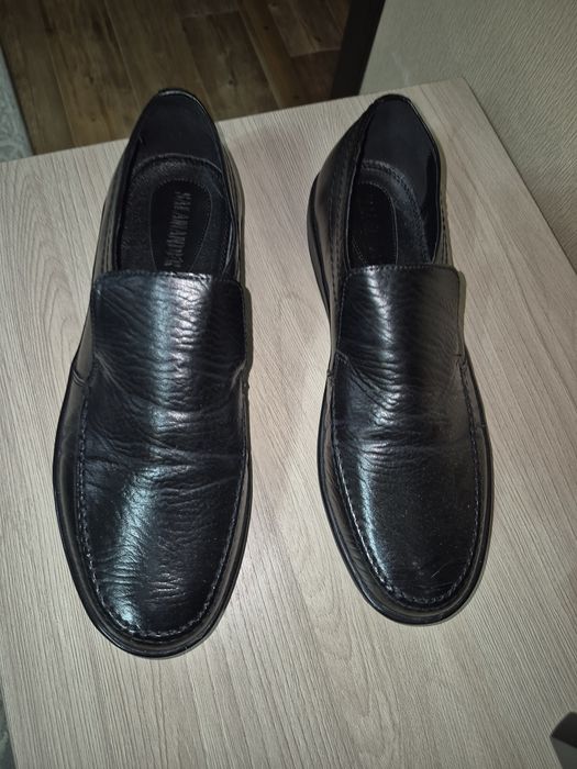 Новые мужские туфли