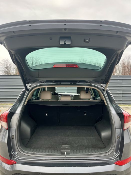 Hyundai Tucson Luxury 4x4 Automat – Full Option