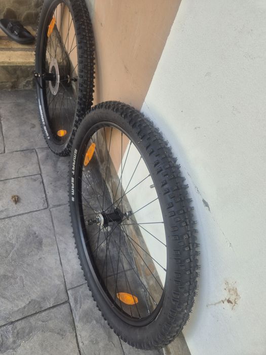 Roti bicicleta 29 noi WTB de pe un Cannondale+anvelope SCHWALBE noi late