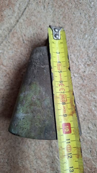 Clopote vechi din bronz .clopot pentru oi sau animale.