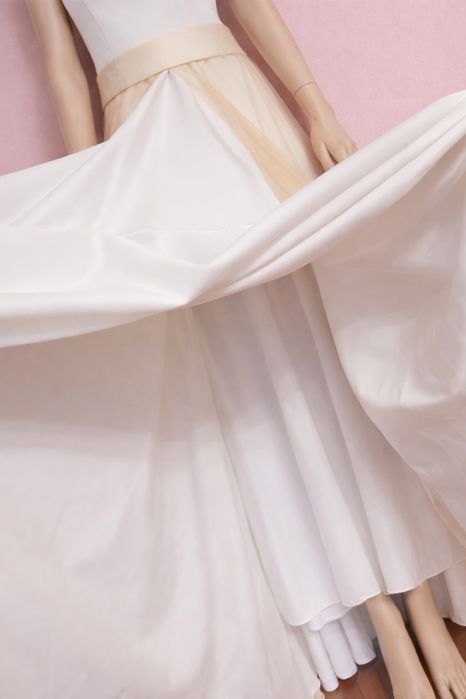 Rochie mireasa superba