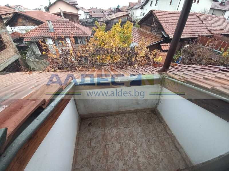 Обзаведена, автентична къща в центъра на гр. Банско!