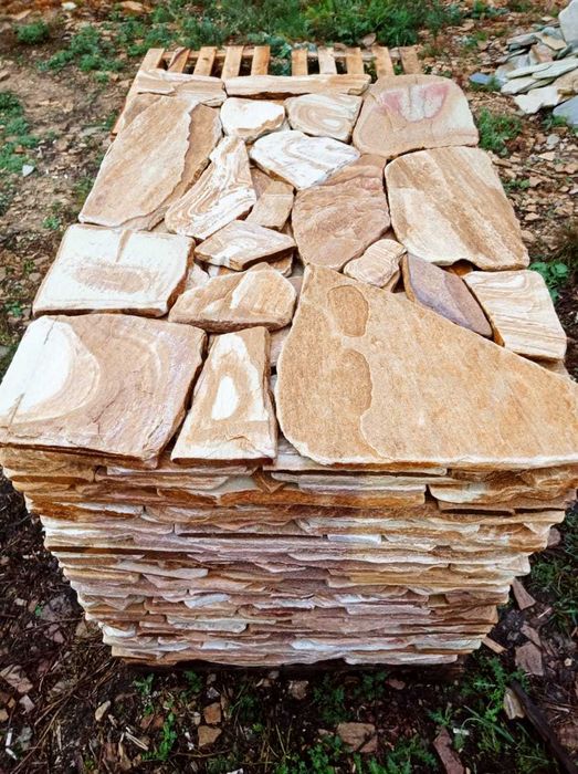 Плитняк желтый для дорожек двора для облицовки стен