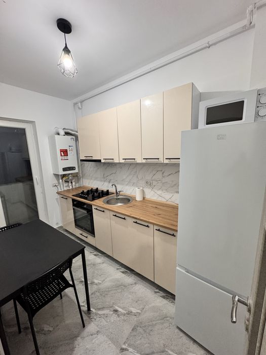 Garsoniera cu loc de parcare Militari Residence Weiner Palada 16