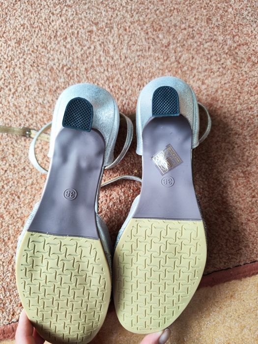 Елегантни дамски обувки 38 номер