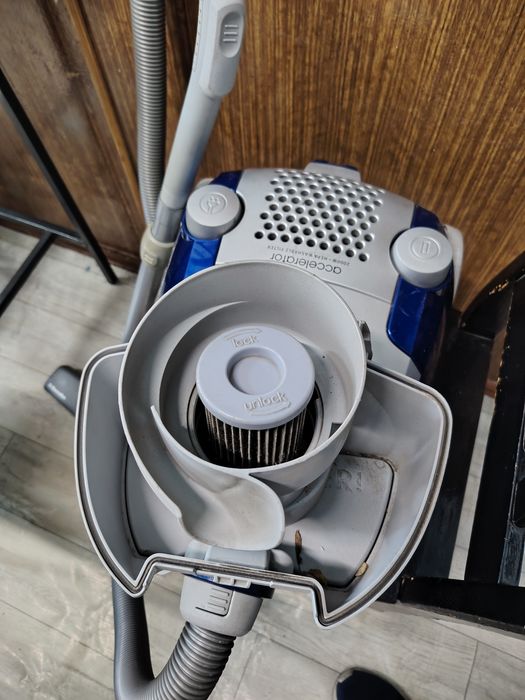 Пылесос Electrolux  2000 W Hepa Washable Filter , made in EU